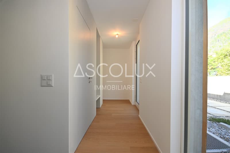 Design e Comfort – Casa d’Angolo Contigua in Zona Residenziale (11)
