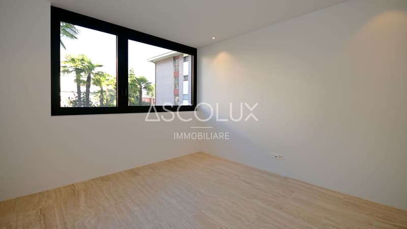 Modern 2.5-room apartment in a residence with heated outdoor pool and sauna (8)