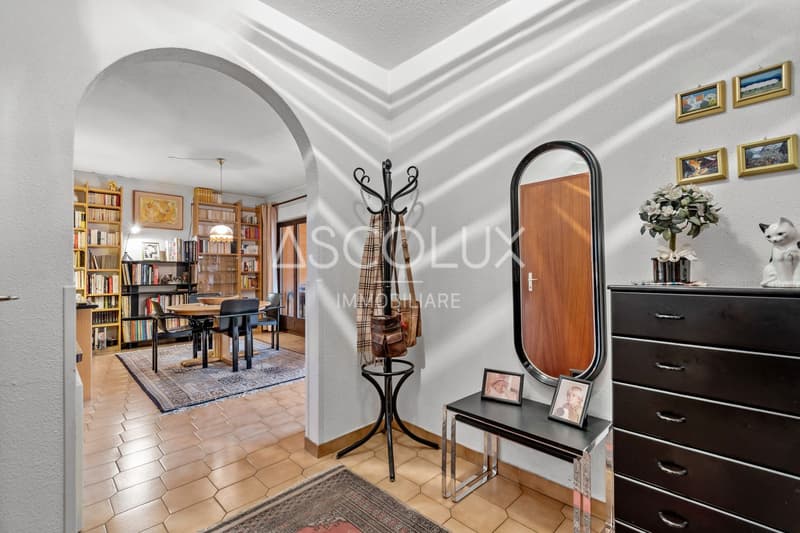 5-room semi-detached house with private garden and communal outdoor pool (6)