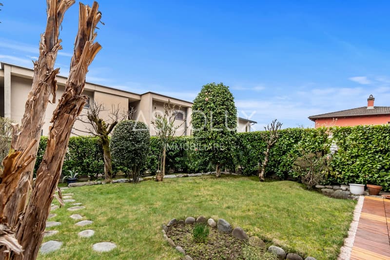 5-room semi-detached house with private garden and communal outdoor pool (3)