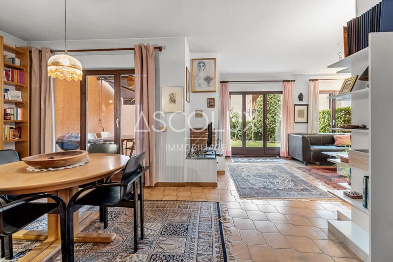 5-room semi-detached house with private garden and communal outdoor pool (7)