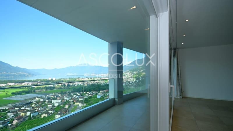 3.5-room apartment with panoramic view and lake view (15)