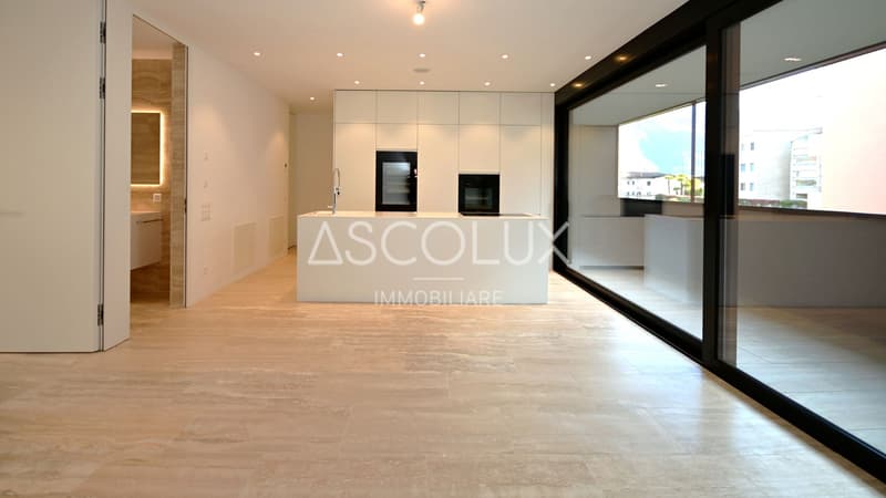 Appartement moderne de 2,5 pièces dans une résidence avec piscine extérieure chauffée et sauna (7)