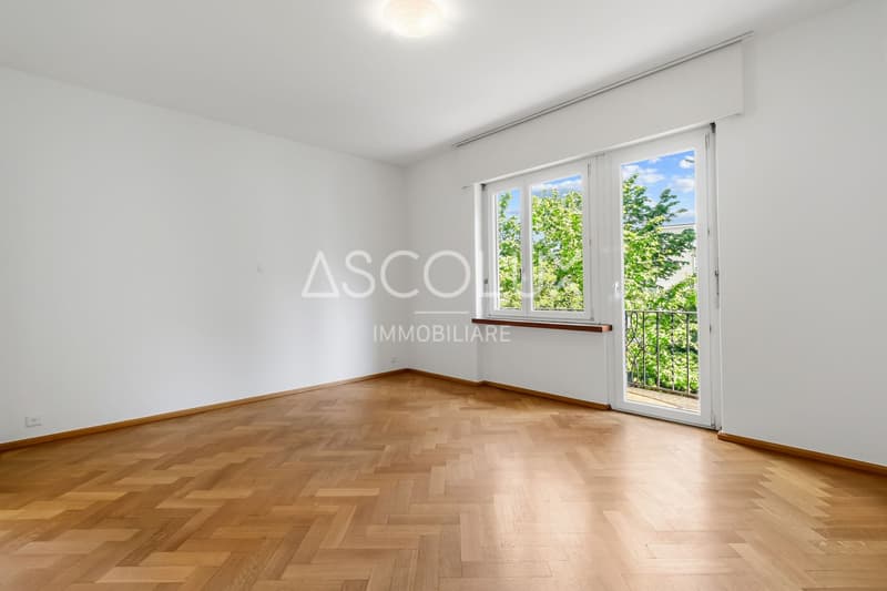 Villa de 6 pièces indépendante avec jardin et extérieurs (19)