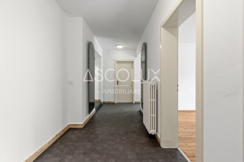 Villa de 6 pièces indépendante avec jardin et extérieurs (24)