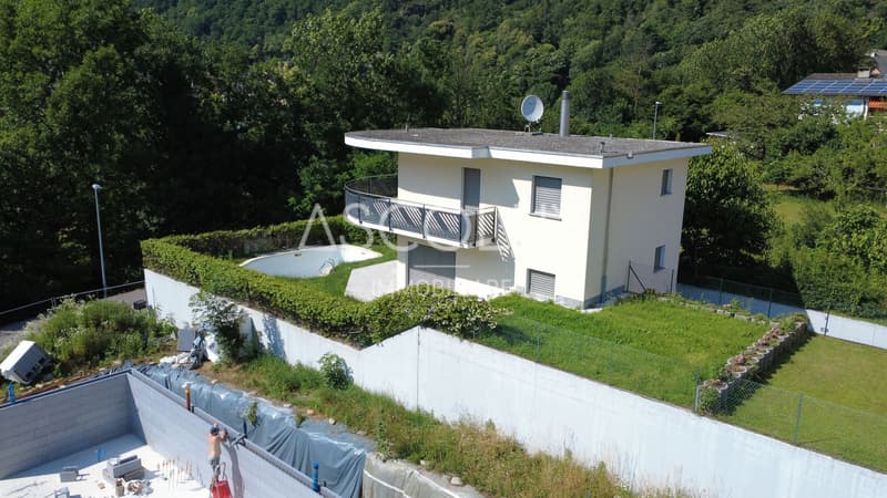 Hübsches 4.5-Zimmer-Einfamilienhaus mit Garten und Pool in ruhiger Wohnlage (6)