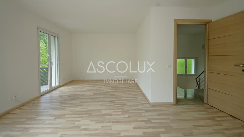 Hübsches 4.5-Zimmer-Einfamilienhaus mit Garten und Pool in ruhiger Wohnlage (21)