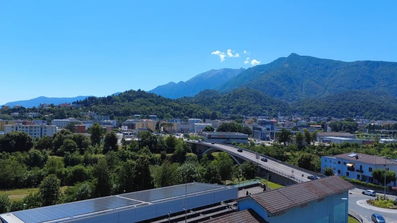 Exklusive Attikawohnung mit grosser gedeckter Terrasse – 3 Parkplätze inklusive (10)