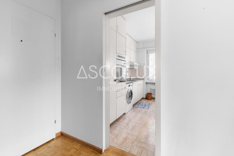 Großzügige 2.5-Zimmer-Wohnung mit Einstellhallenplatz inklusive, in einer Residenz mit Hallenbad und Sauna (12)