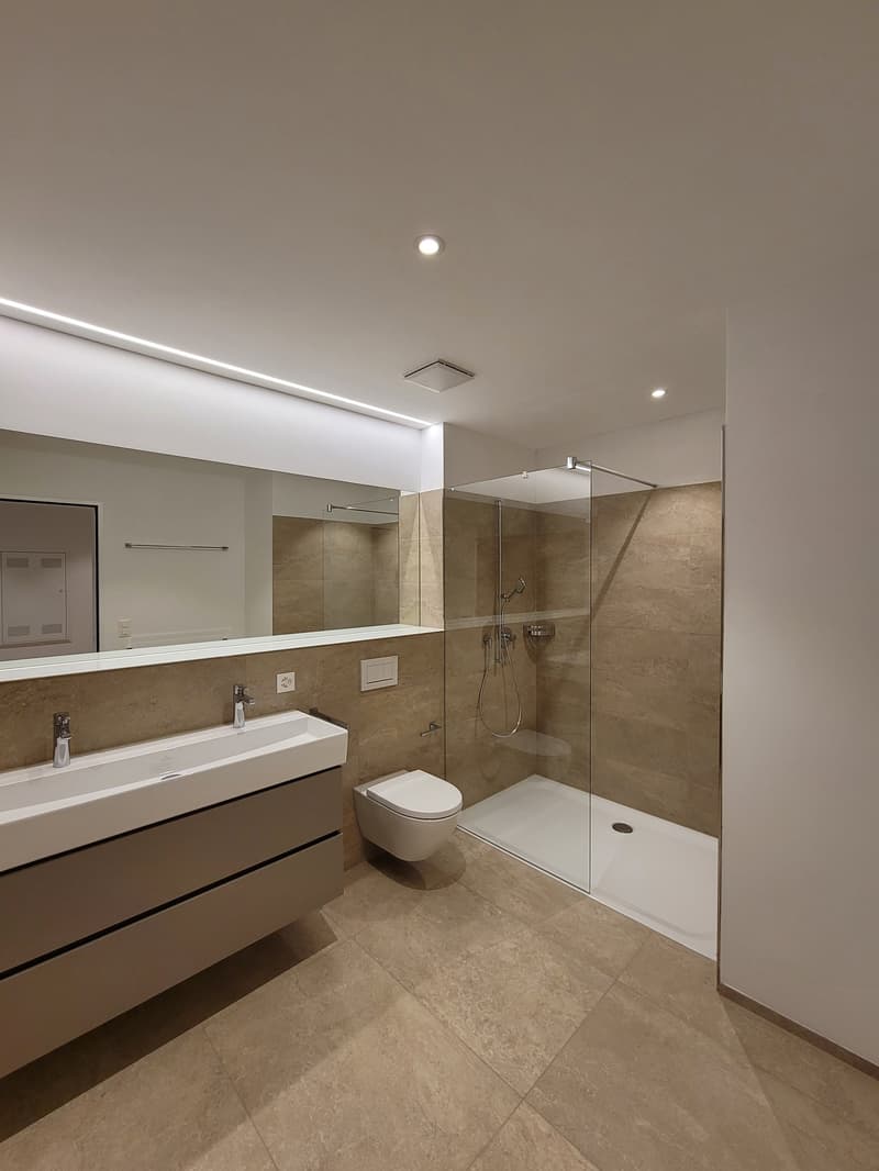 Attractive 4.5-room upper floor apartment with high-quality construction and breathtaking views (7)