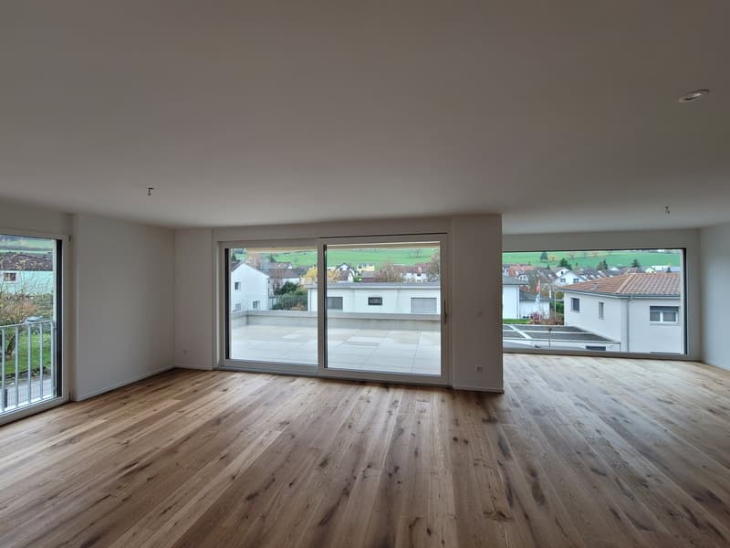 Attractive 4.5-room upper floor apartment with high-quality construction and breathtaking views (3)