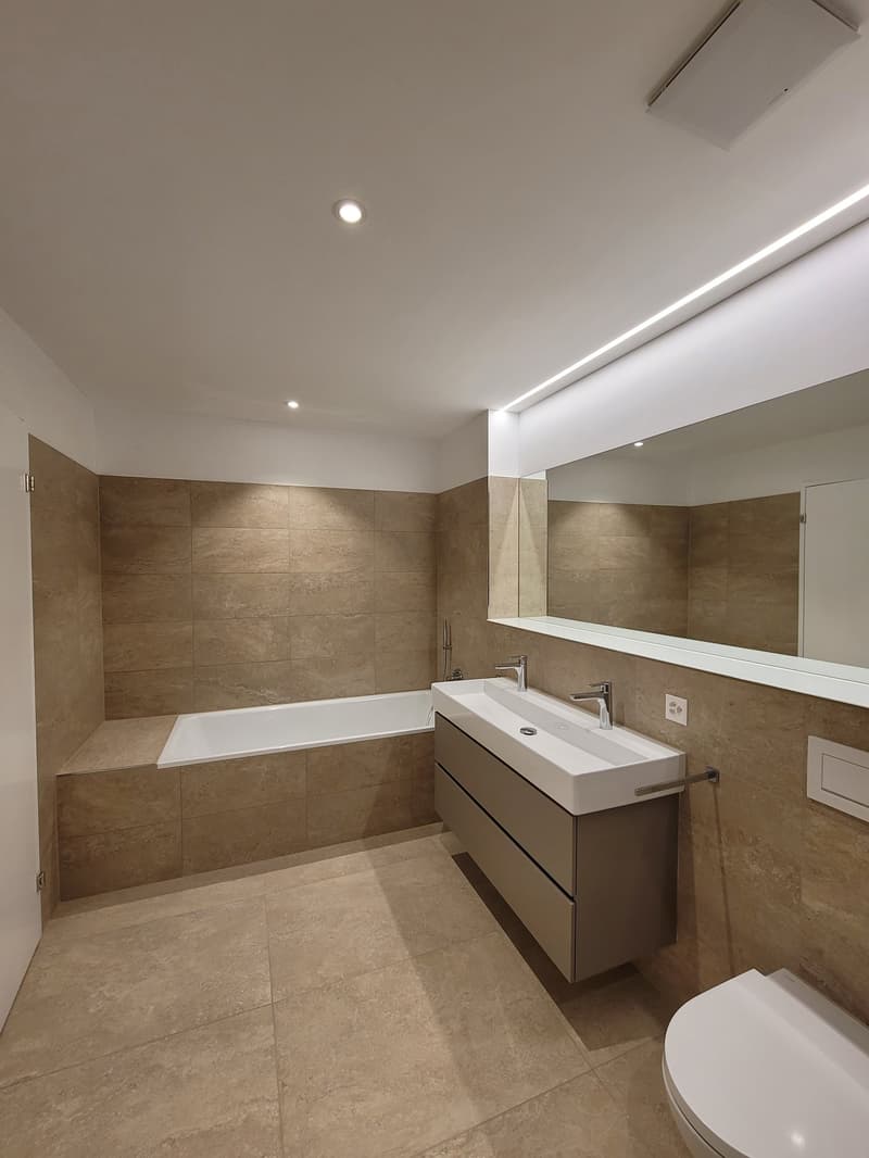 Attractive 4.5-room upper floor apartment with high-quality construction and breathtaking views (8)