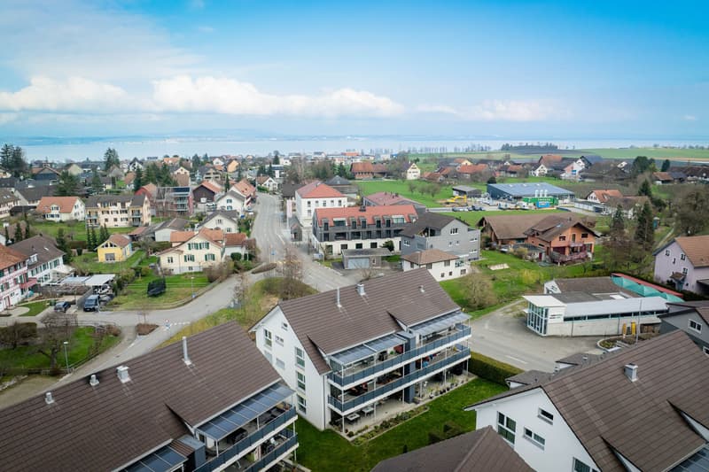 Zuhause sein am Bodensee! Attraktive 6.5-Zimmer-Eigentumswohnung im Zentrum von Altnau! (2)