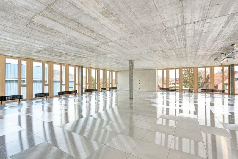 Spazi per uffici/studi di diverse dimensioni in un edificio commerciale rinomato (8)