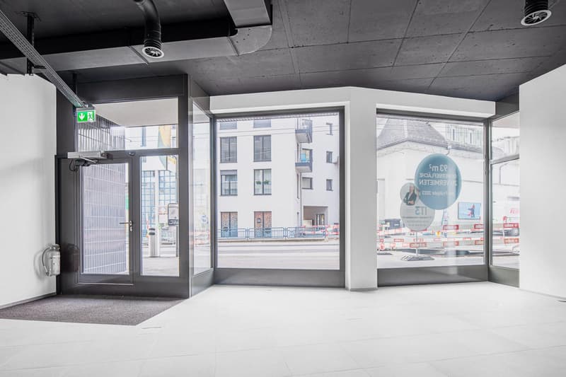 Attractive commercial space in the center of Neuhausen! (2)