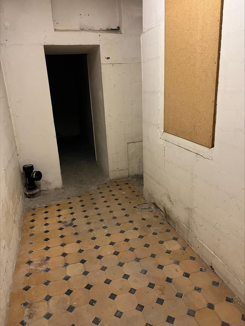 Studio / Hobby Room / Workshop at Schaffhausen Main Station (3)