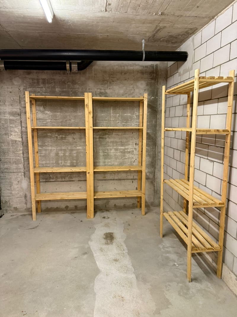 Craft room for rent  2nd floor left (5)