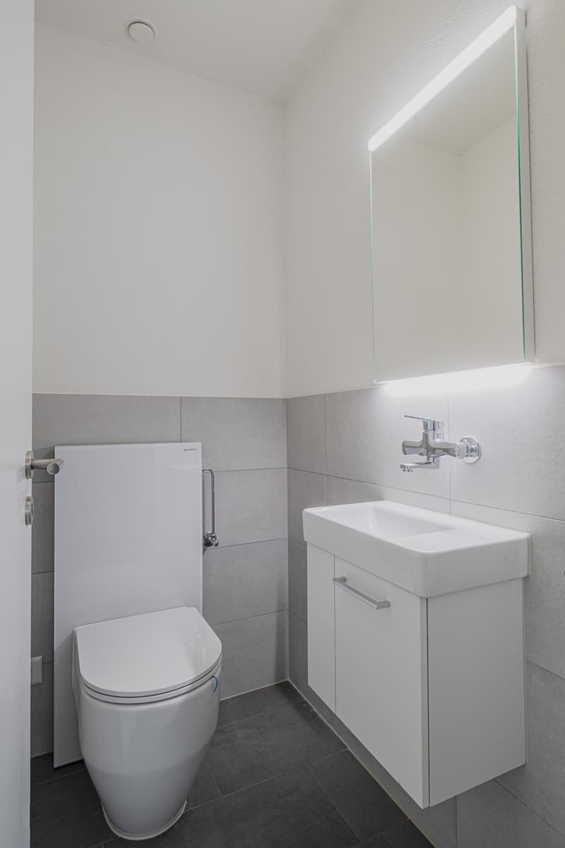 Grosszügige 5.5-Zimmer-Attika-Wohnung im Herzen von Kloten (7)