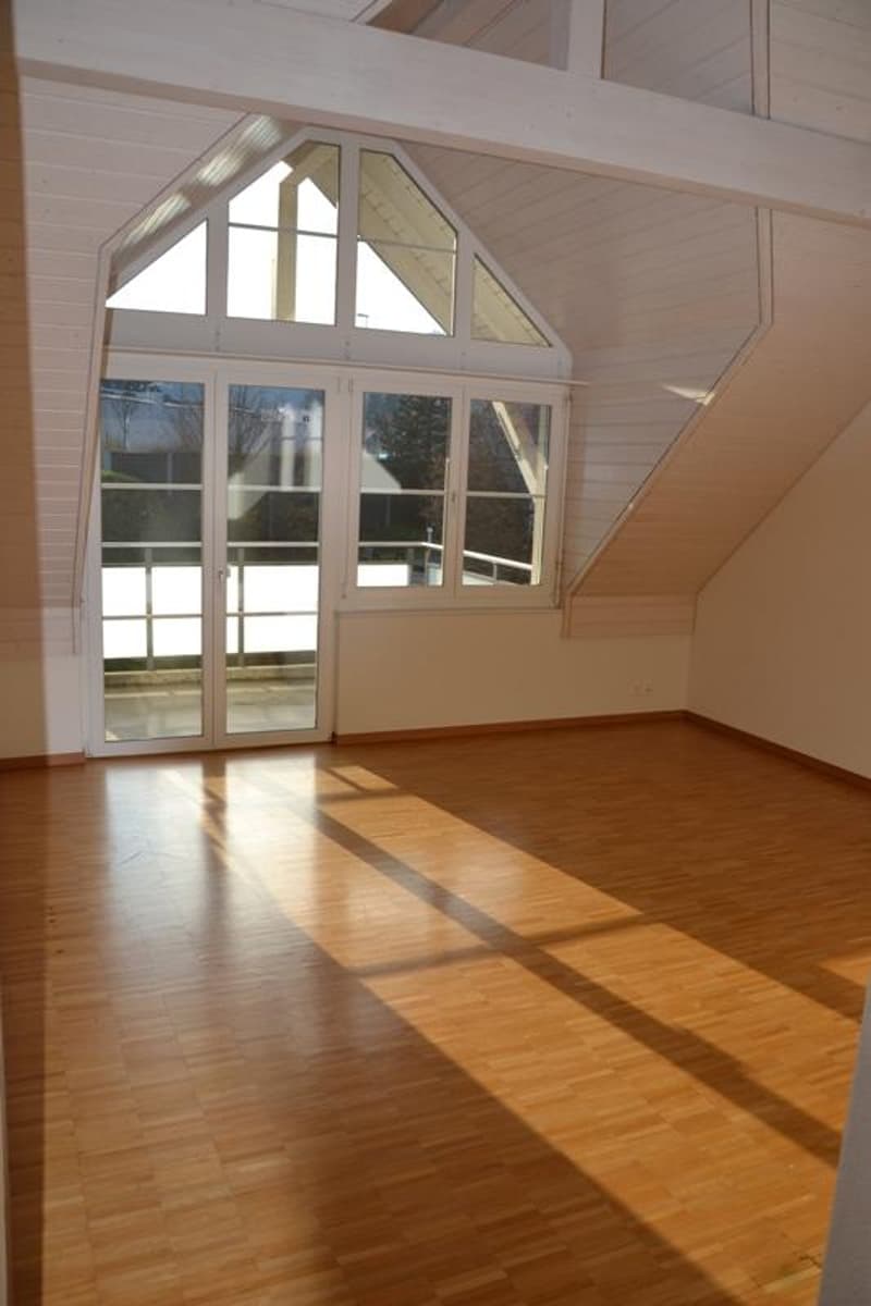 Familienfreundliche 3.5-Zimmer-Wohnung in Pfungen! (2)