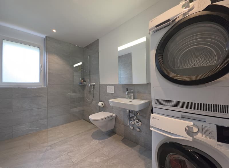 Appartamento moderno 2.5 locali con ampio balcone a Thayngen! (6)