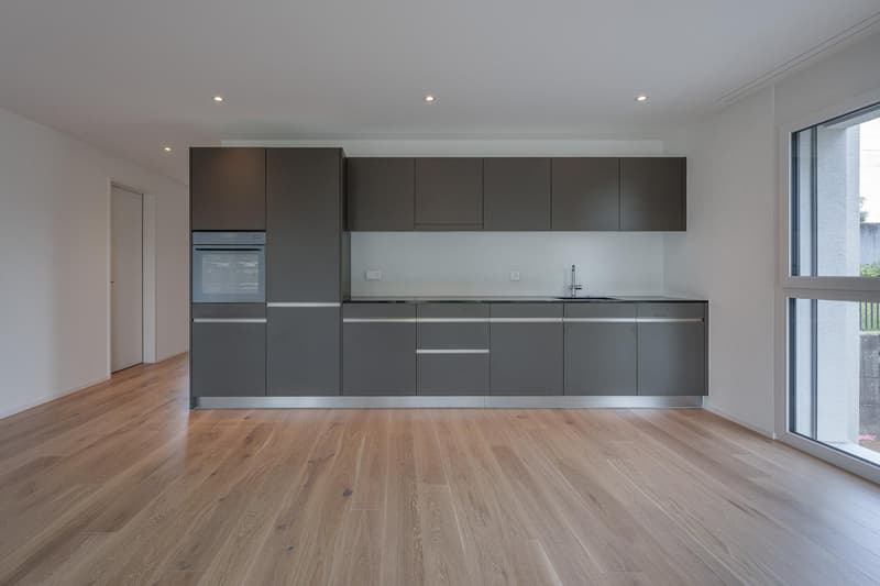 Vivere in modo moderno a Zürich-Seebach - appartamento di 3,5 locali luminoso con balcone (1)