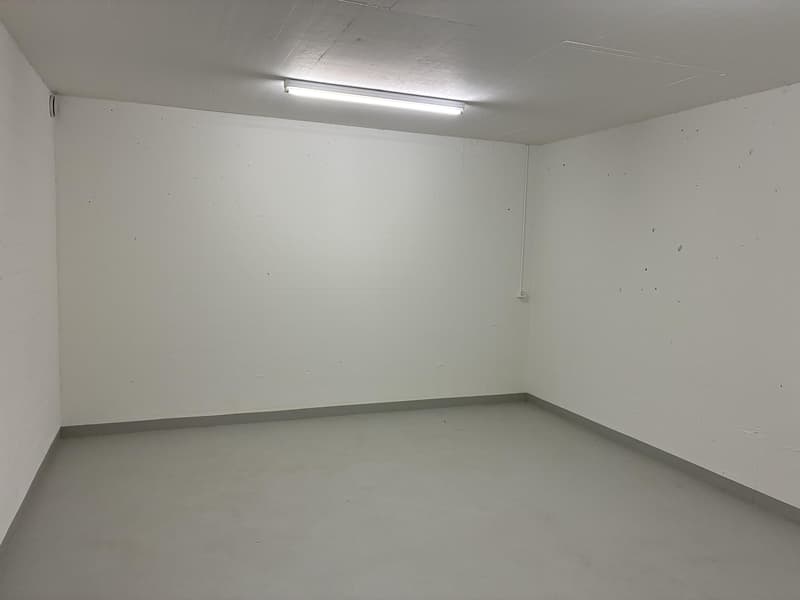 Hobby-/Bastelraum in Kloten per sofort oder nach Vereinbarung zu vermieten! (3)