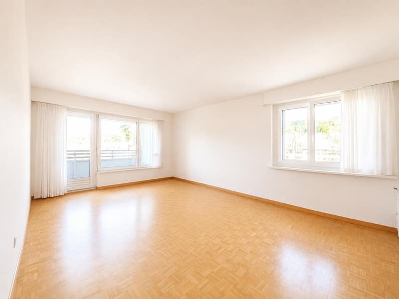 Bel appartement de 3,5 pièces à Neuhausen am Rheinfall (2)