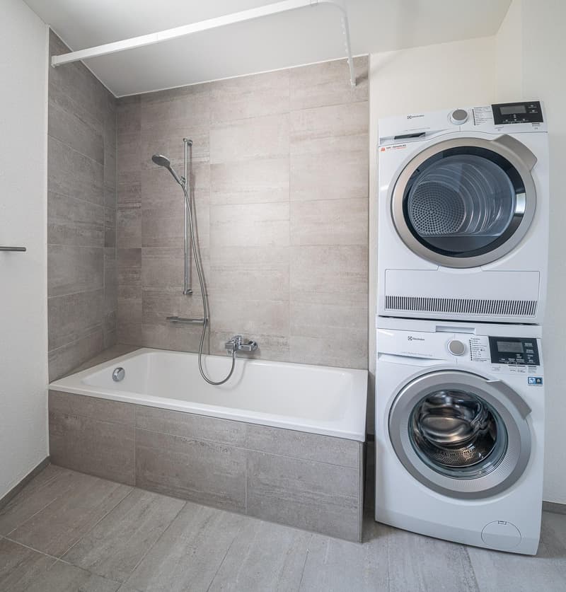 Modern 4.5-room apartment in the heart of Neuhausen! (10)
