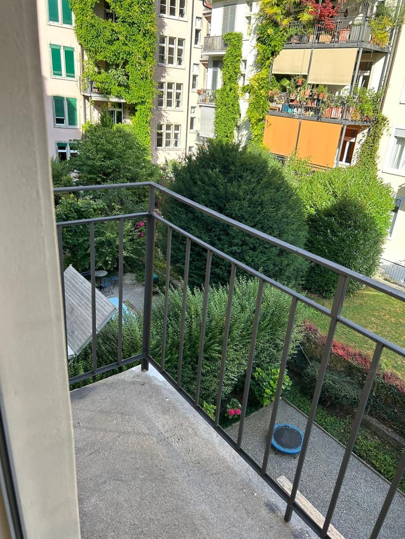 Spacious 3-room apartment in the popular Zürcher Seefeld (7)