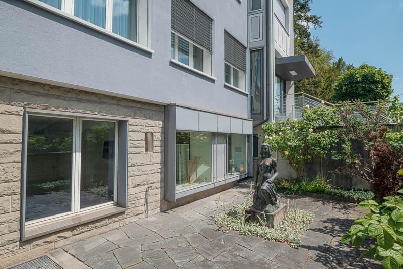 Versatile commercial / practice / office space (80 m²) in a central location in Feuerthalen (1)