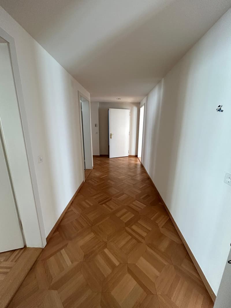 Grosszügige 3-Zimmerwohnung im beliebten Zürcher Seefeld (4)