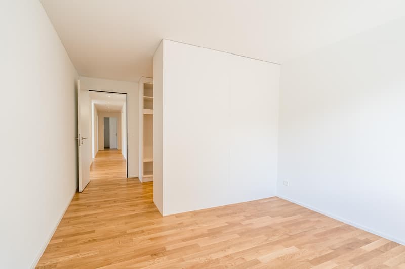 Stilvolle und hochwertig ausgebaute Wohnung (12)