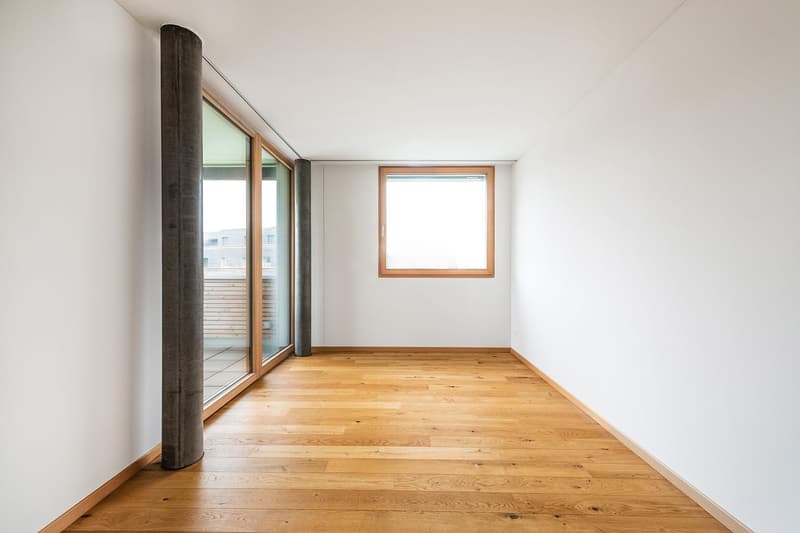 Hochwertige 4.5-Zimmerwohnung mit Terrasse in sonniger Lage (8)