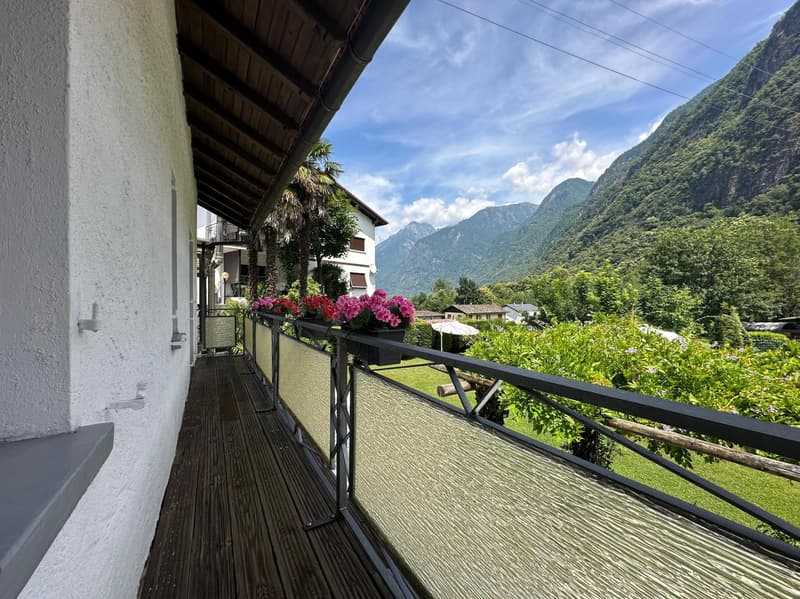 Beautiful 4.5 Charm House with Garden and Pool in Roveredo (10)