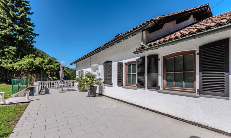 Modern Villa with 6.5 Rooms and Large Garden in Gravesano (6)