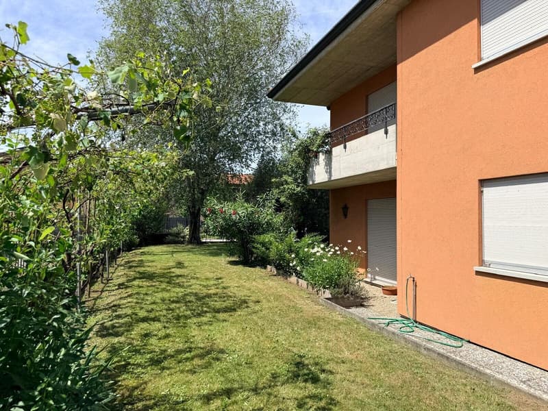 Spacious and beautiful 6-room house with grotto in Genestrerio (9)