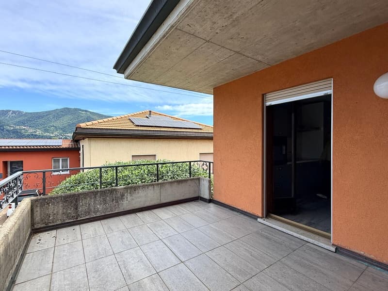 GRANDE ET BELLE MAISON 6 PIÈCES AVEC GROTTINO À GENESTRERIO (6)