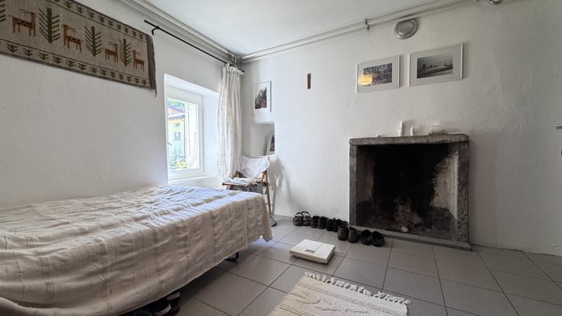 Maison spacieuse et caractéristique de 6,5 pièces à Cadro (6)