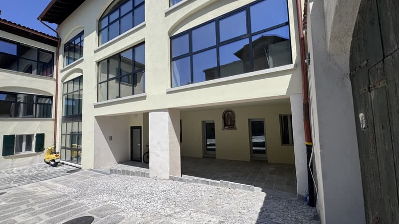 Elegant 2.5-room apartment in the center of Mendrisio (9)