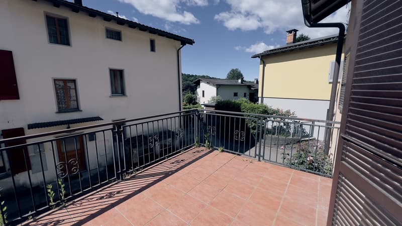 HAUSMITTELEINHEIT VON 4.5 ZIMMERN ZUM RENOVIEREN IN SESSA - TRESA (6)