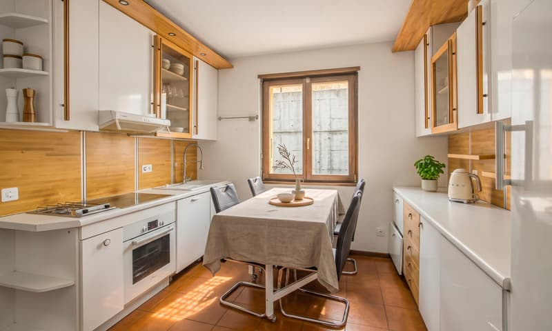 Maison spacieuse de 6.5 pièces avec jardin à Castel S. Pietro (4)