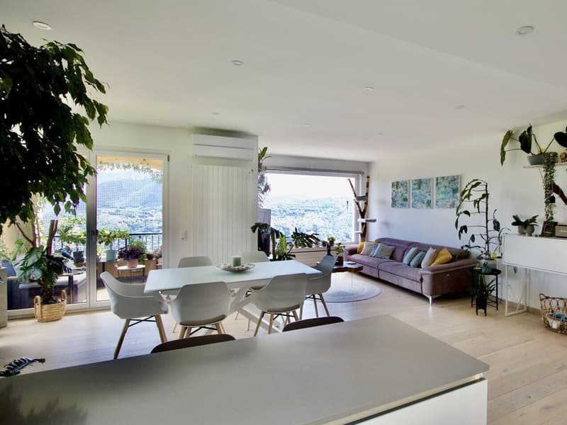 Großzügige 3.5-Zimmer-Wohnung mit Terrasse und Seeblick in Vernate (3)