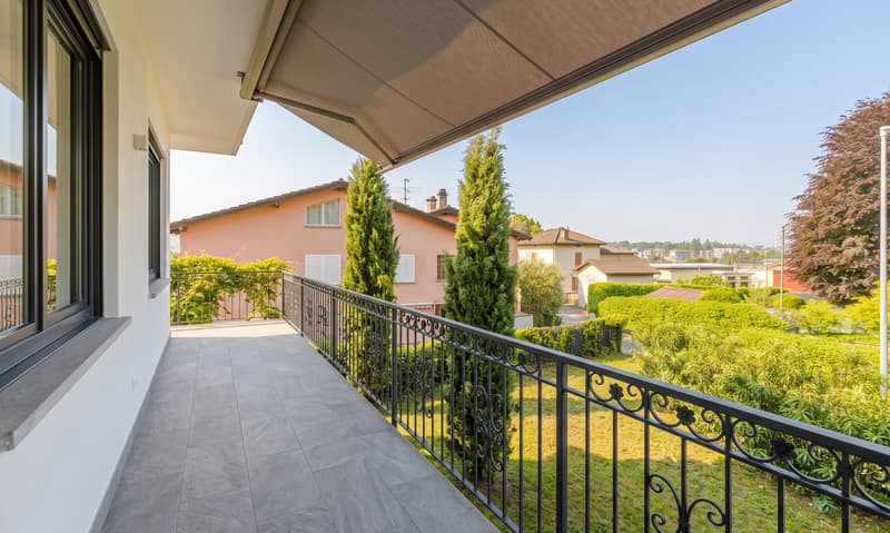 GRANDE MAISON BIFAMILIALE AVEC 1000 M² DE TERRAIN À RANCATE (4)