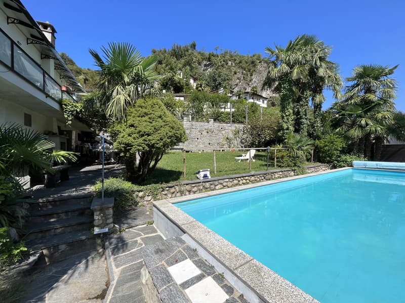 Modern 2.5-room apartment with pool and private garden in Barbengo (9)