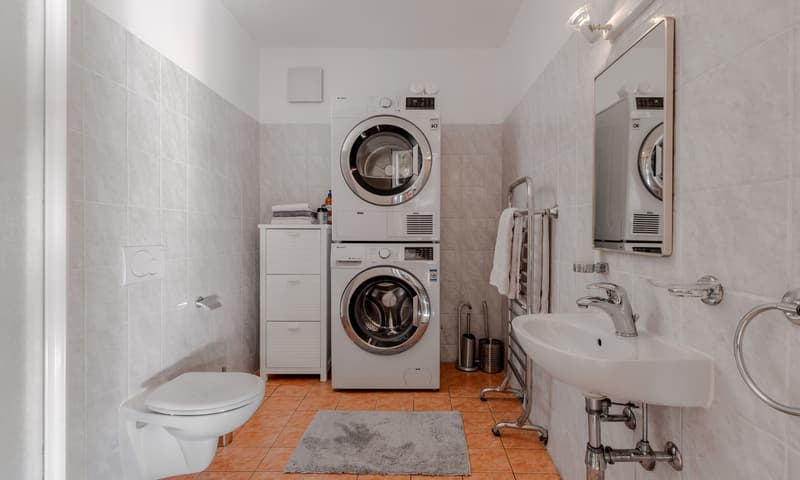 Appartement spacieux et lumineux de 3,5 pièces avec jardin à Viganello (8)