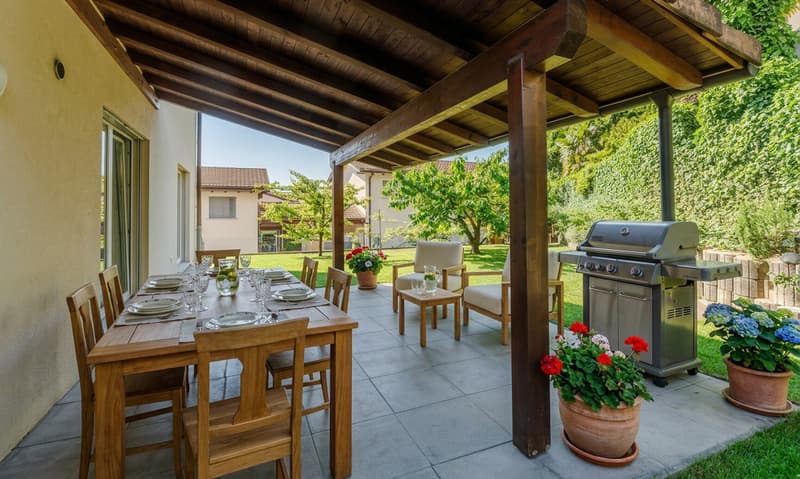 Belle Maison 5.5 Pièces avec Jardin Splendide à Gravesano (4)