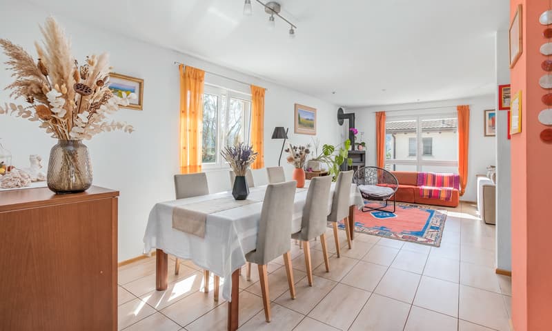 Belle Maison 5.5 Pièces avec Jardin Splendide à Gravesano (1)