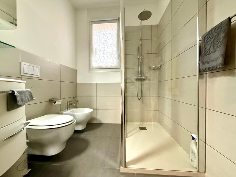 Appartement spacieux et confortable de 3,5 pièces avec deux balcons à Chiasso (9)