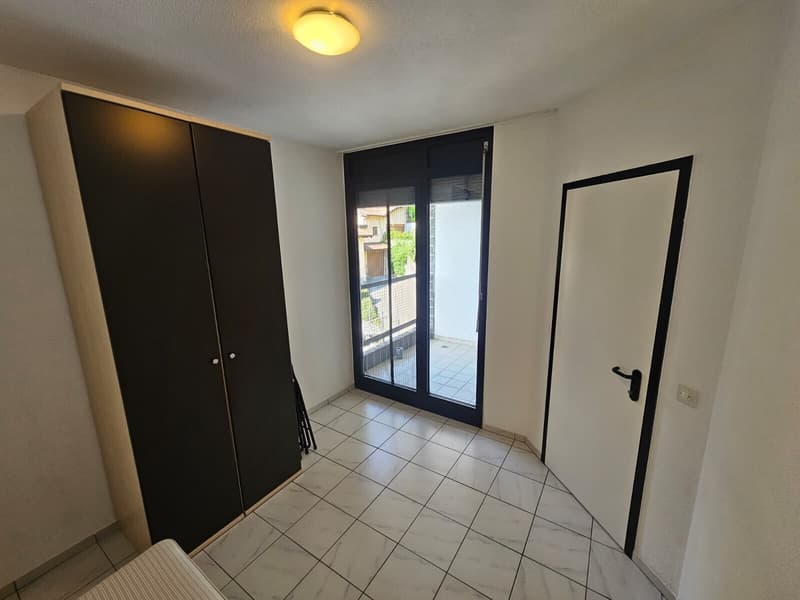 APPARTEMENT 2.5 PIÈCES LUMINEUX AVEC AMEUBLEMENT ET BALCON À CANOBBIO (4)