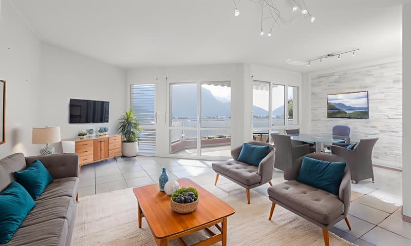 APPARTEMENT 4.5 PIÈCES SPACIEUX AVEC VUE SUR LE LAC ET TERRASSE DANS LE CENTRE DE LUGANO (1)